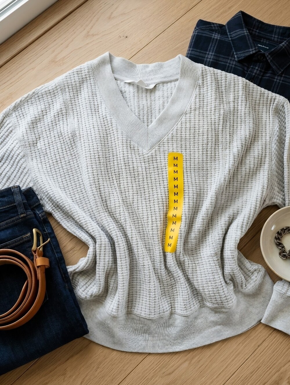 Seven7 Women's Cozy Waffle Knit Long Sleeve Sweatshirt V-Neck Gray Medium New